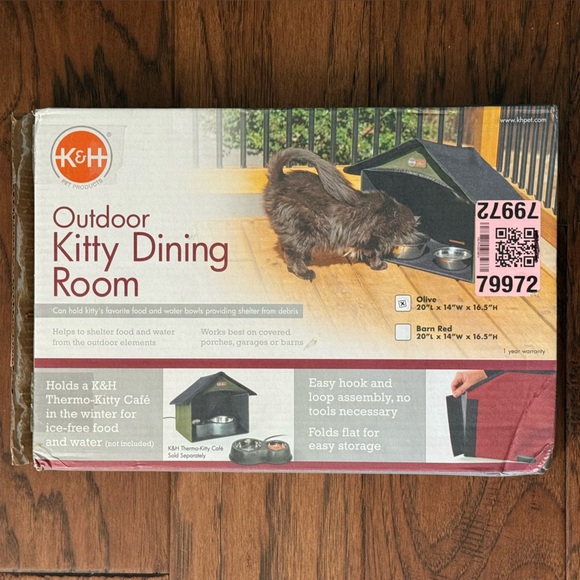 K&H Pet Products Outdoor Cat Dining Room Covered Outdoor Feeding - Olive Green - Picture 2 of 4